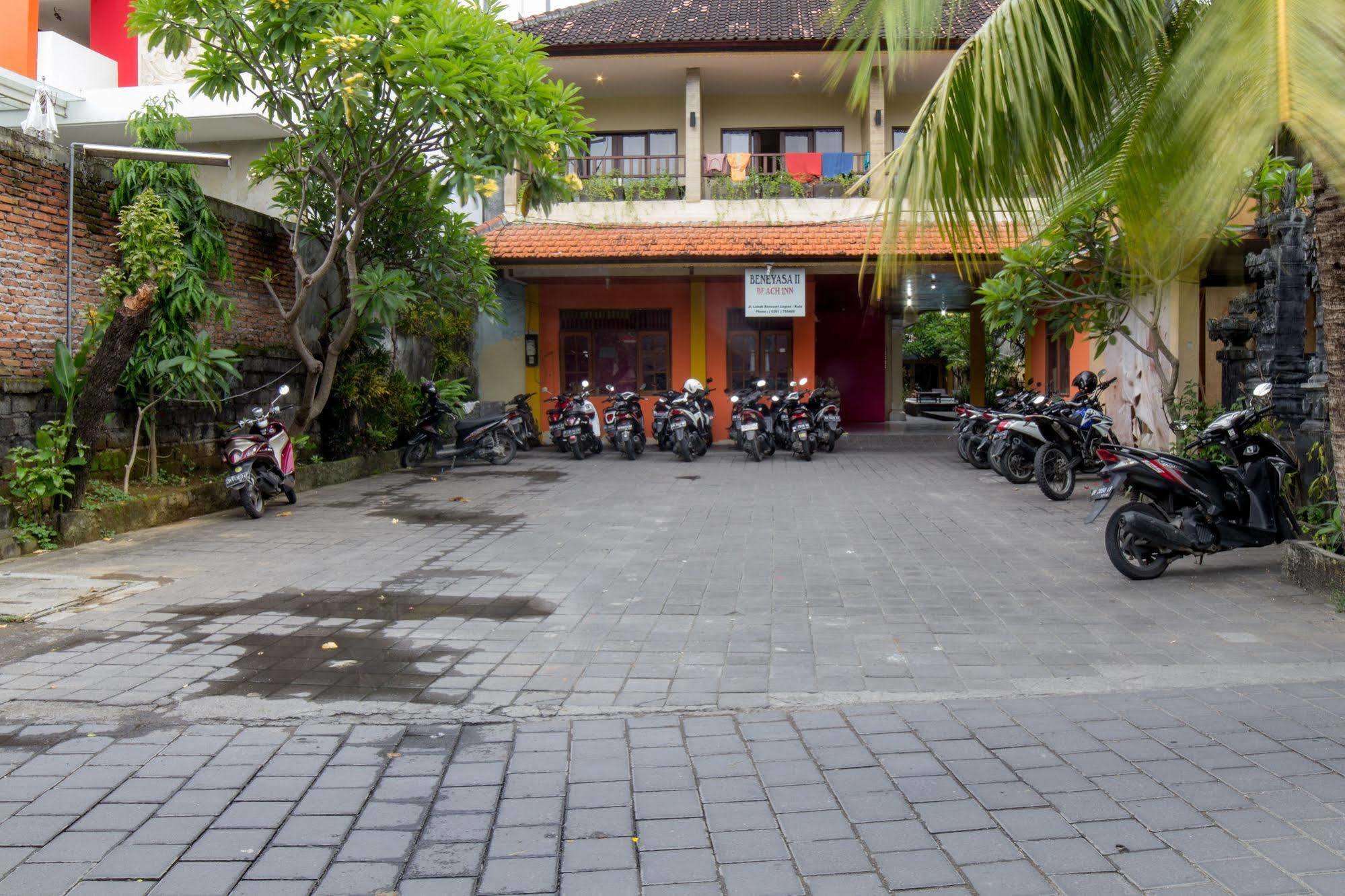 Beneyasa Beach Inn 2 Kuta Lombok Exterior foto